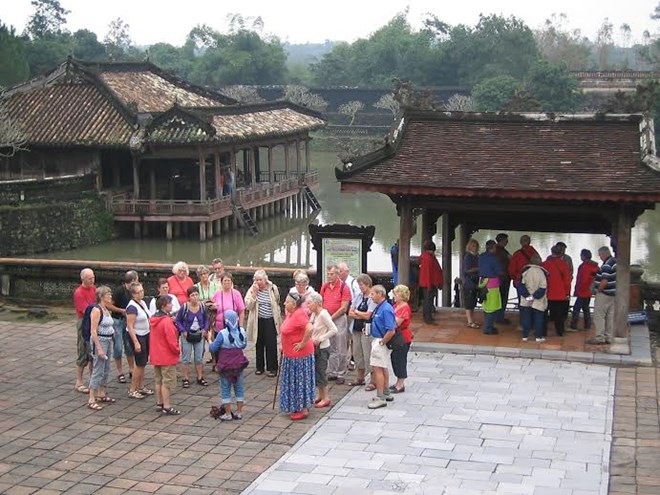 Hue Tourist