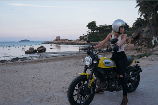 Vietnam motobike tour- adventure tour vietnam