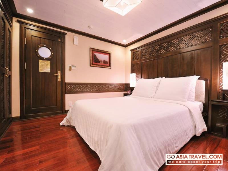 Picture of Paradise Luxury Cruise