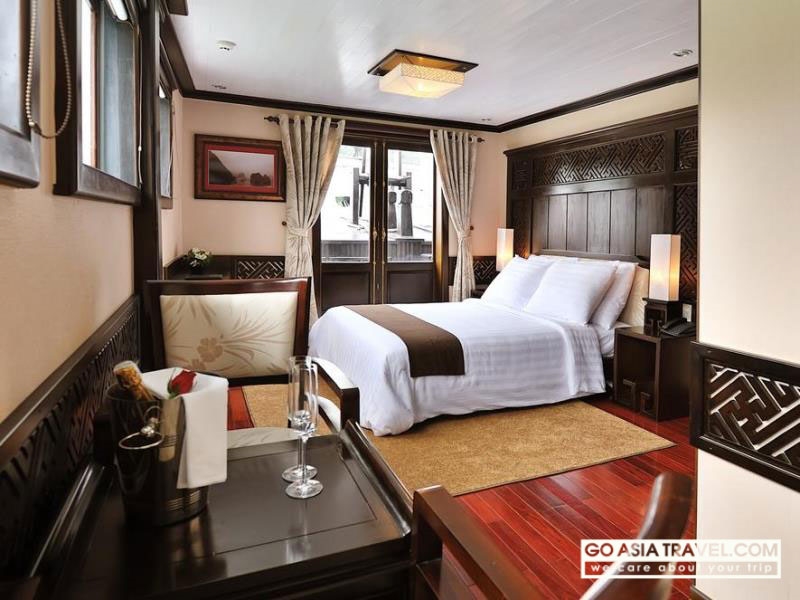 Picture of Paradise Luxury Cruise