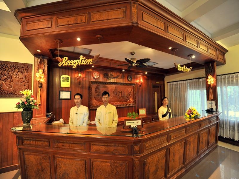 Picture of City River Hotel