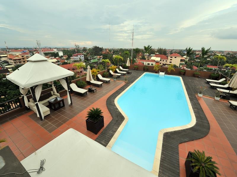 Picture of City River Hotel