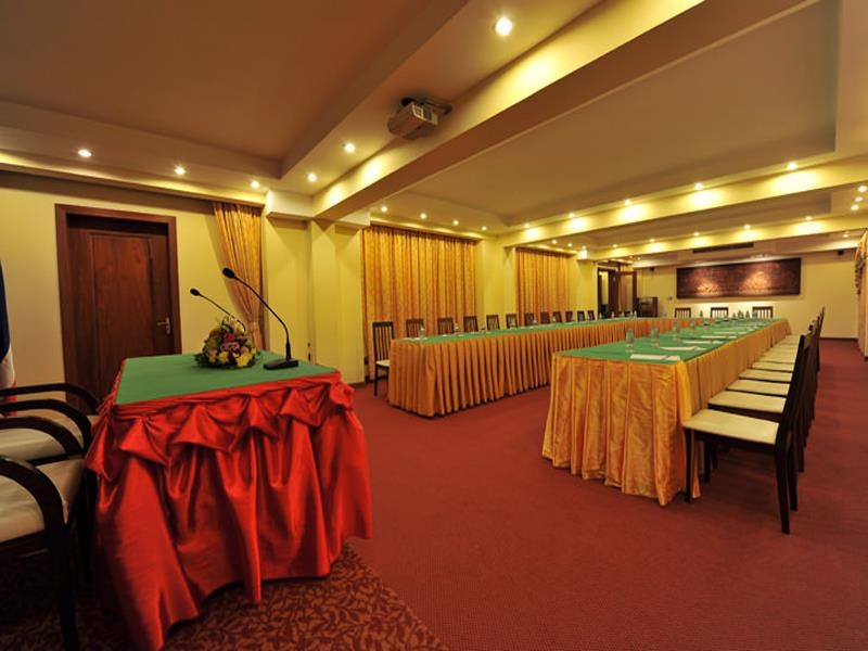 Picture of City River Hotel