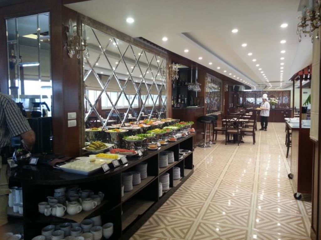 Picture of May De Ville Hotel